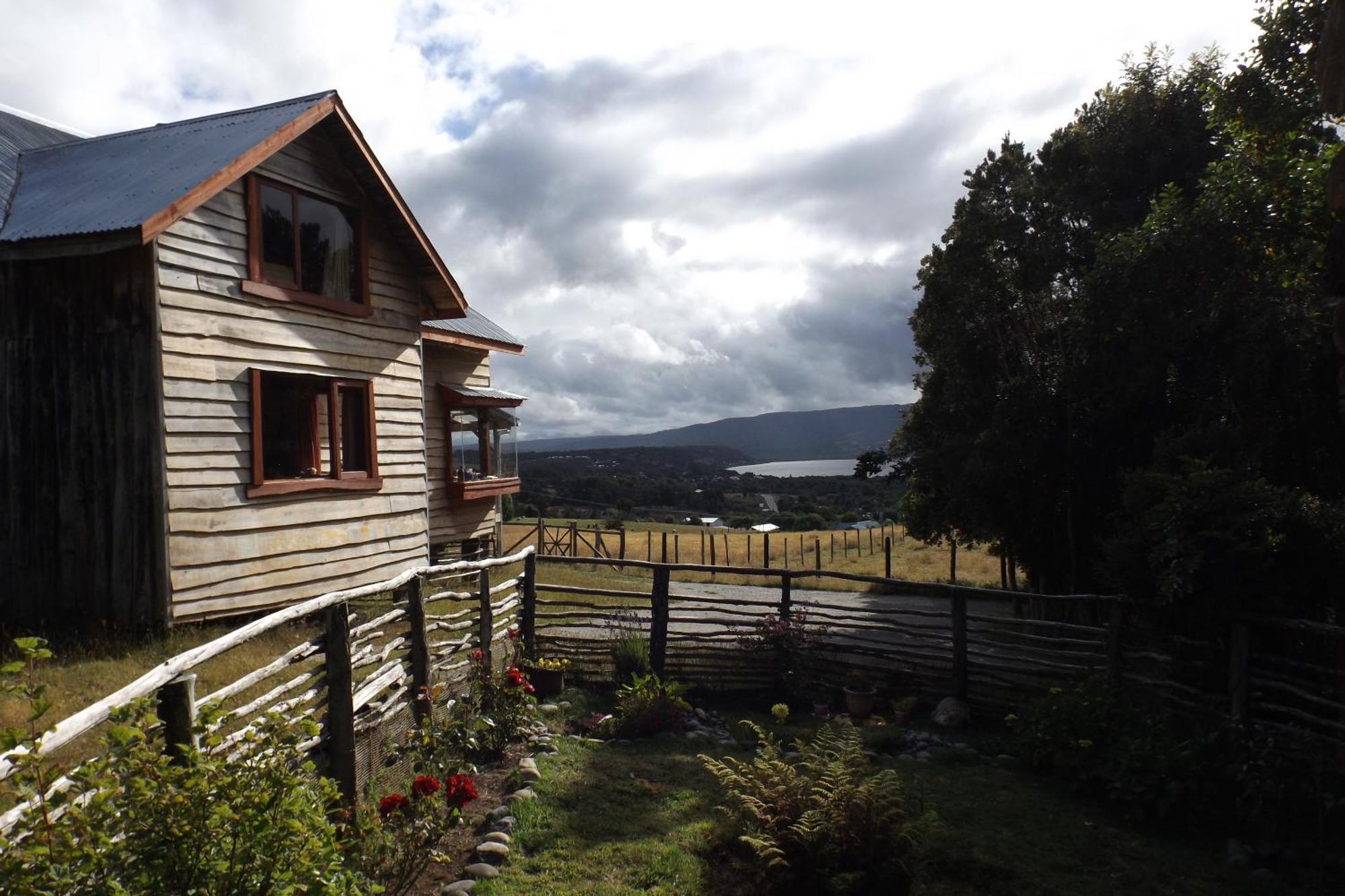 Hostal Karukinka Chonchi Exterior foto